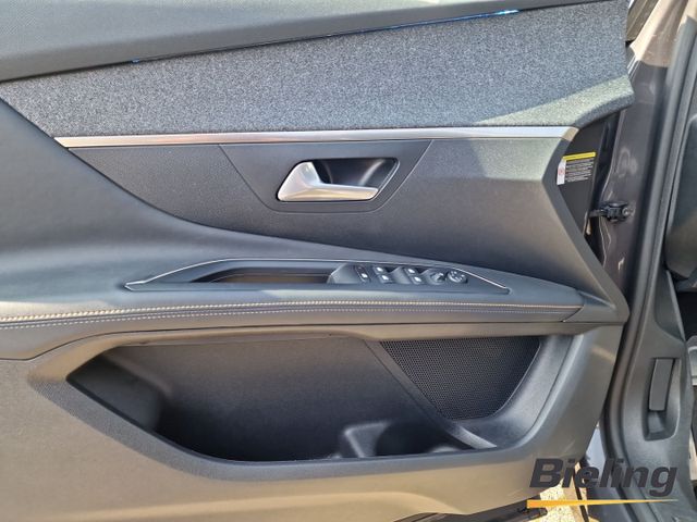 3008 Roadtrip 1.2l Turbo ,NAVI , Parkpilot v.+h.