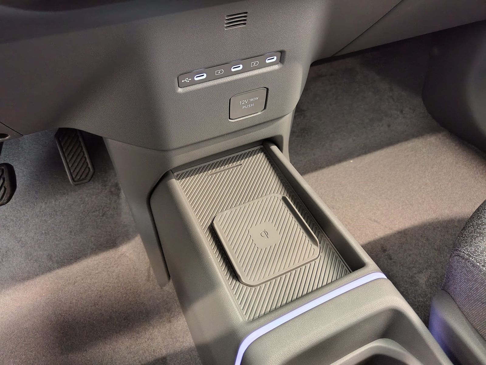 KIA EV2 42,2-kWh Earth 5-Sitzer Design – Bild 19