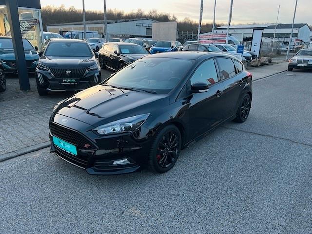 Ford Focus Lim. ST NAVI LEDER