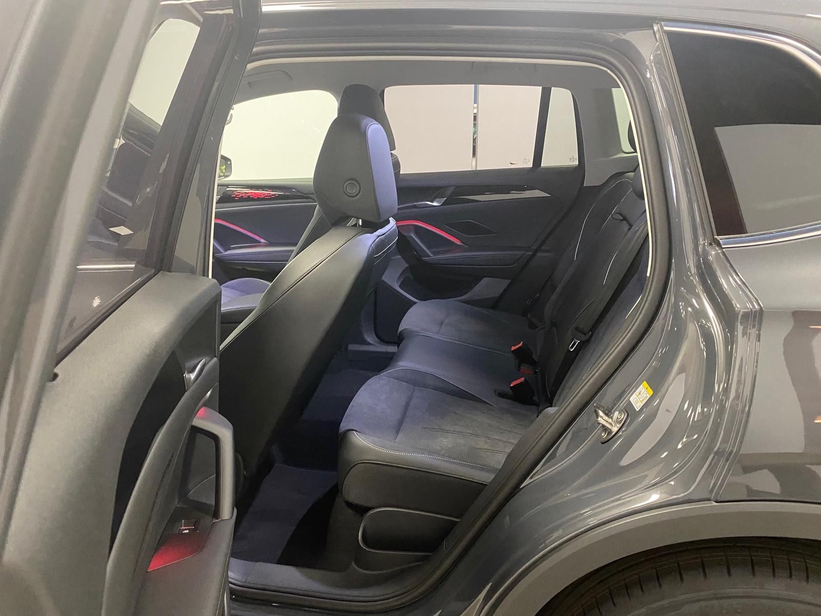 Fahrzeugabbildung Volkswagen Tiguan 1.5 eTSI+Elegance+AHK+NAVI+360 KAMERA+HUD