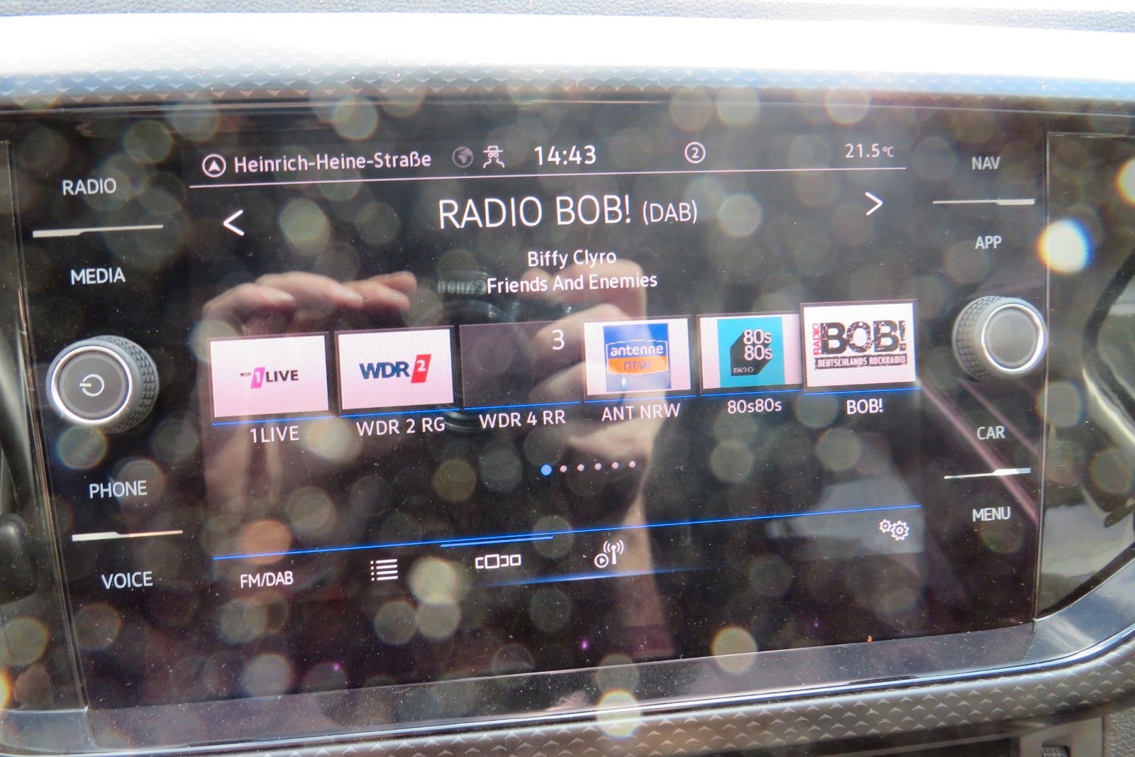Fahrzeugabbildung Volkswagen T-Cross Life LED SPORT-PAKET SITZH. NAVI APP