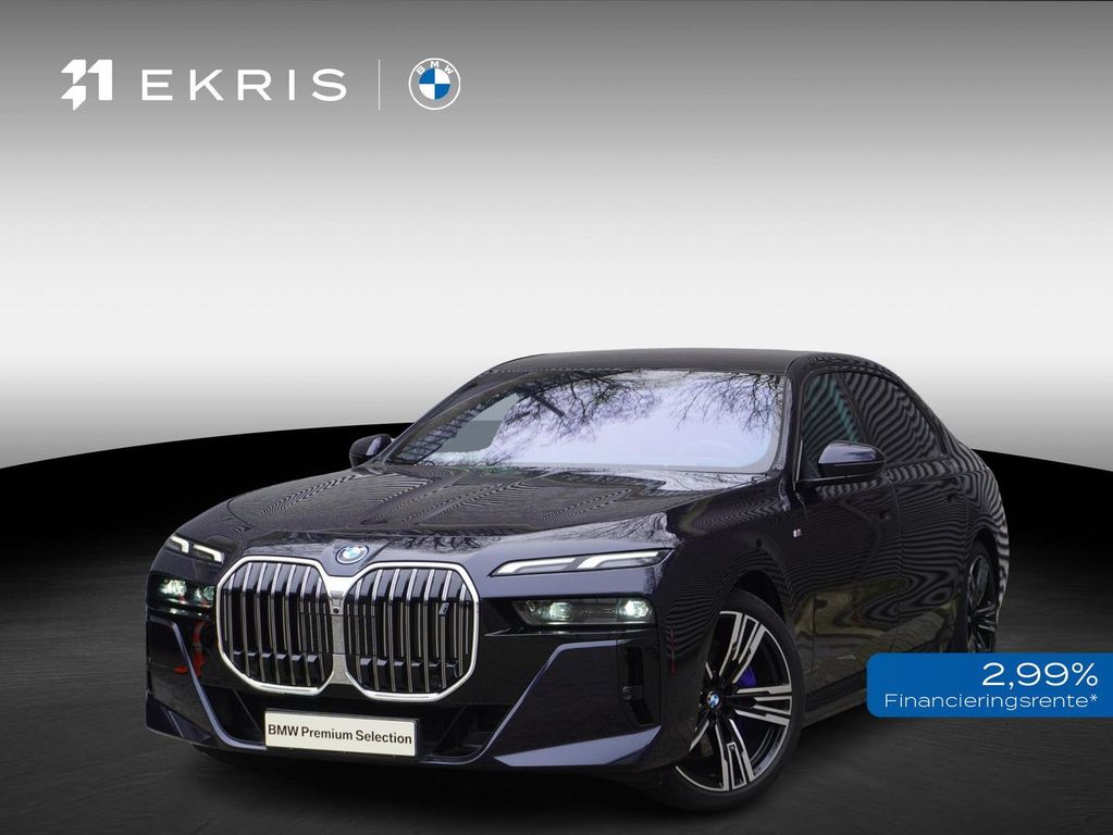 BMW i7