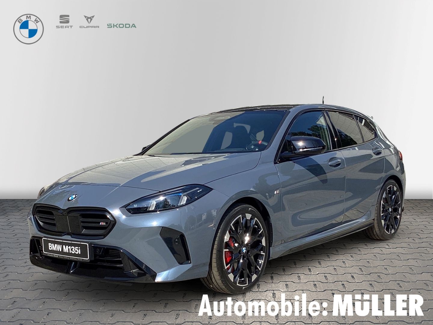 BMW M135 i xDrive+ACC+HUD+AHK+KAMERA+LED ADAPTIV+DAB