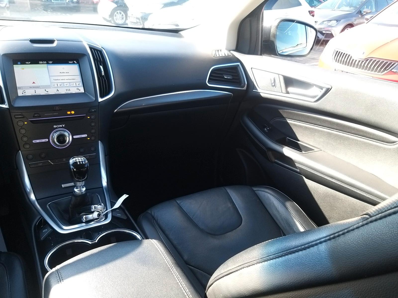 Ford Edge Titanium 4x4 *Automati*Leder*Navi*