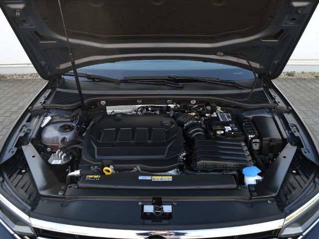 Passat Variant 2.0 TDI DSG Elegance AHK/MATRIX/N
