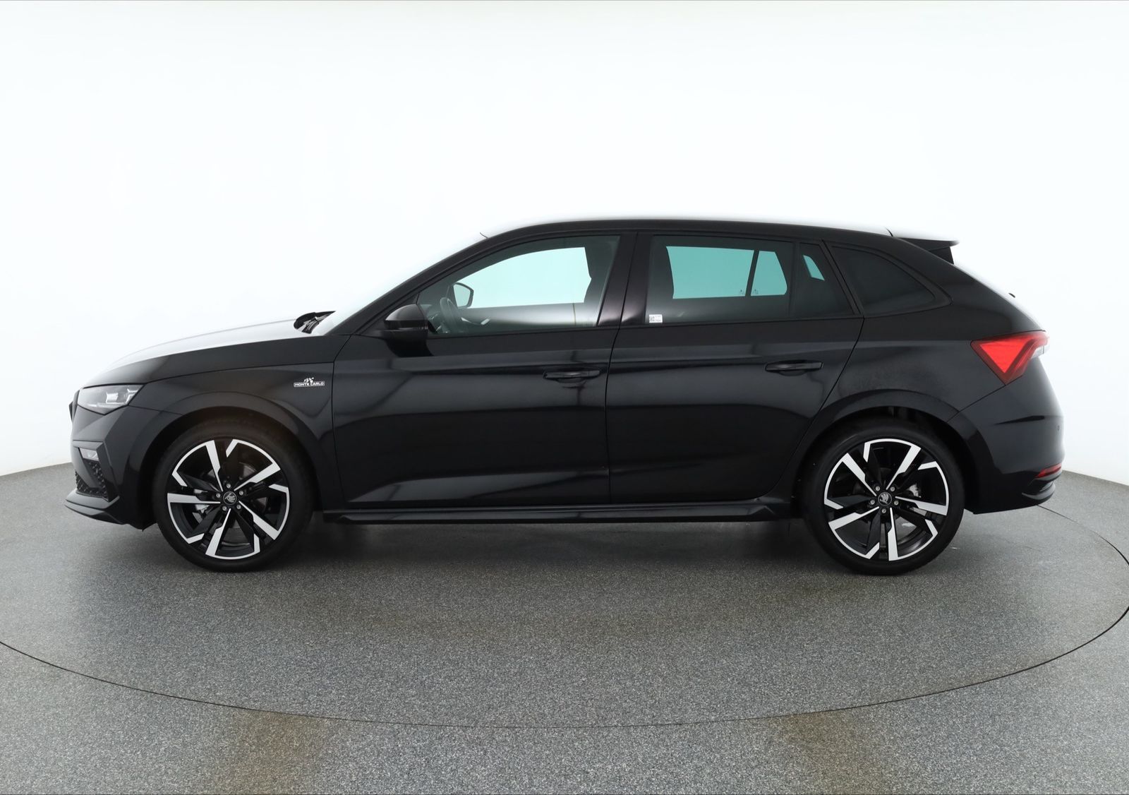 Skoda Scala Monte Carlo 1.5 TSI DSG LED ACC Pano imagem 2