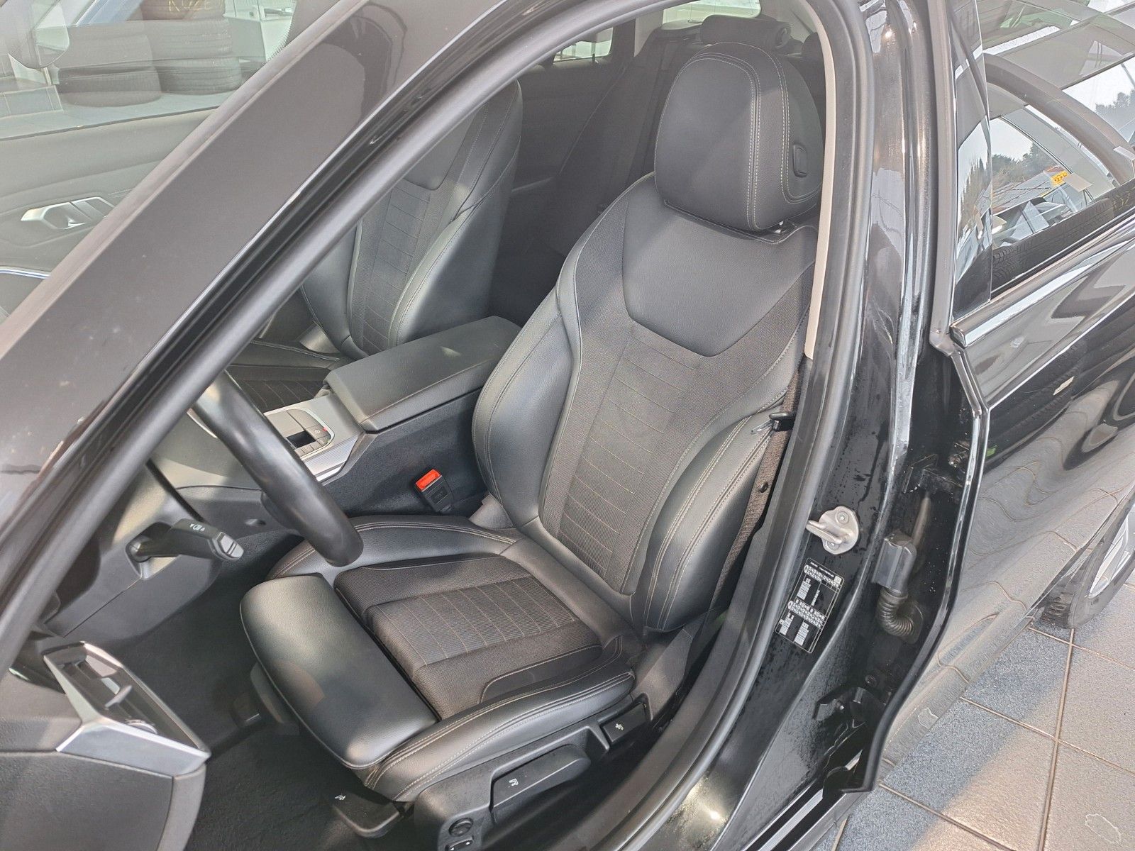 BMW 320 e Touring  Sport Line Laser Hifi HUD foto 9