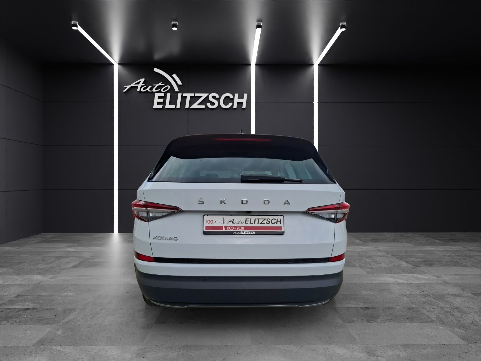 Fahrzeugabbildung SKODA Kodiaq TSI Clever Matrix AHK Navi ACC RFK SH 19"