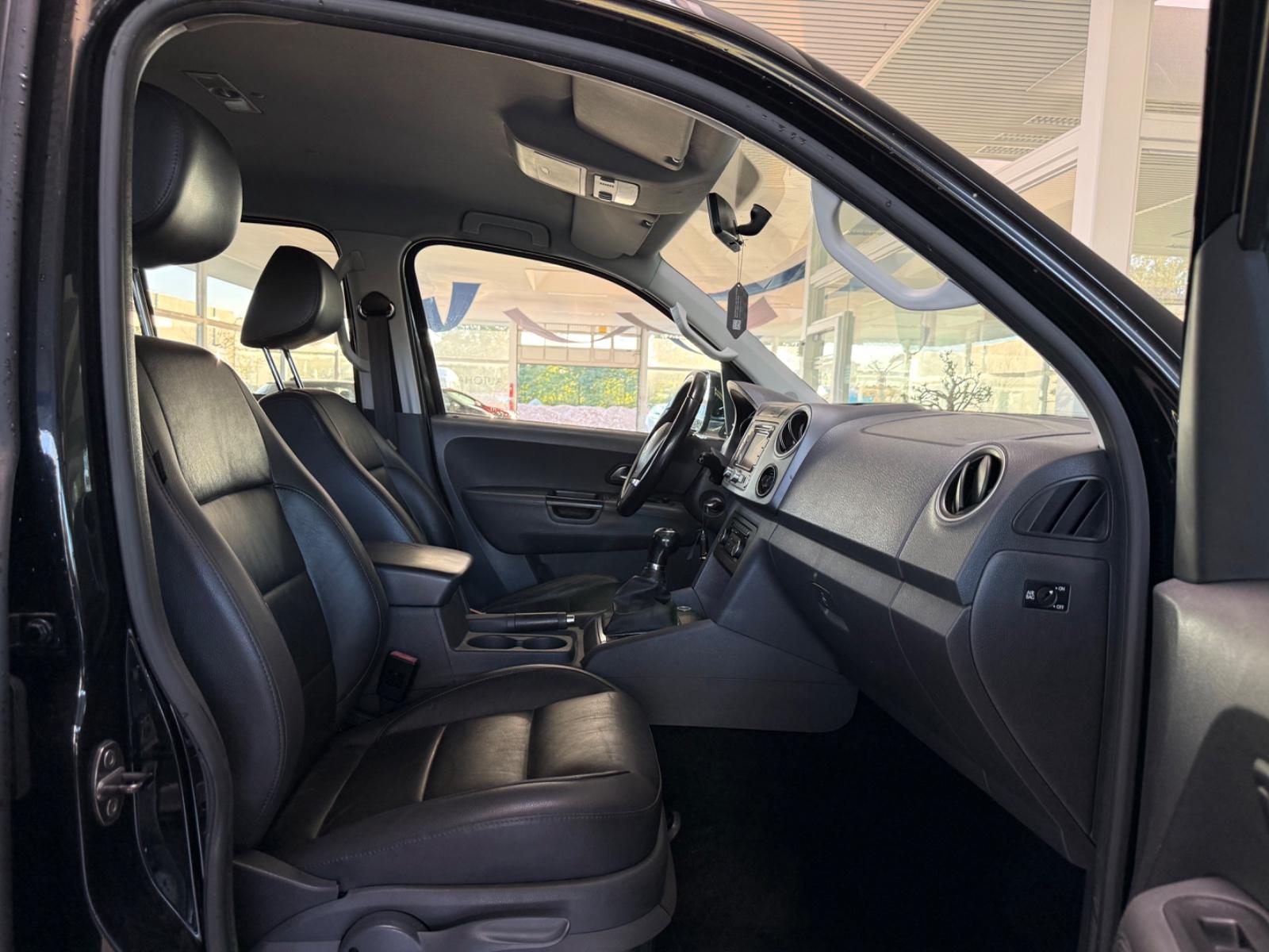 Volkswagen Amarok 2.0 BiTDI 163 ch Highline DoubleCab 4Motion • Cuir • GPS • Attelage 3 t • 19"