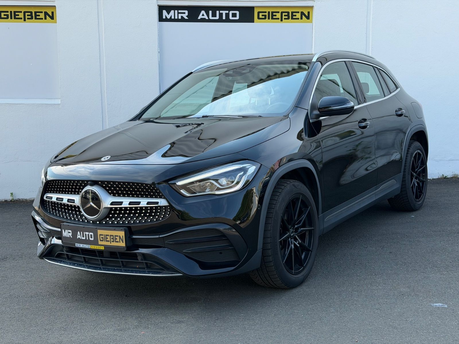 MERCEDES-BENZ GLA 250e AMG Line Navi Kamera Totewinkel