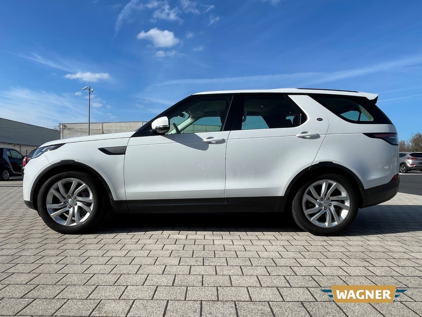 Fahrzeugabbildung Land Rover Discovery 5 SE SDV6 7-Sitzer Keyless