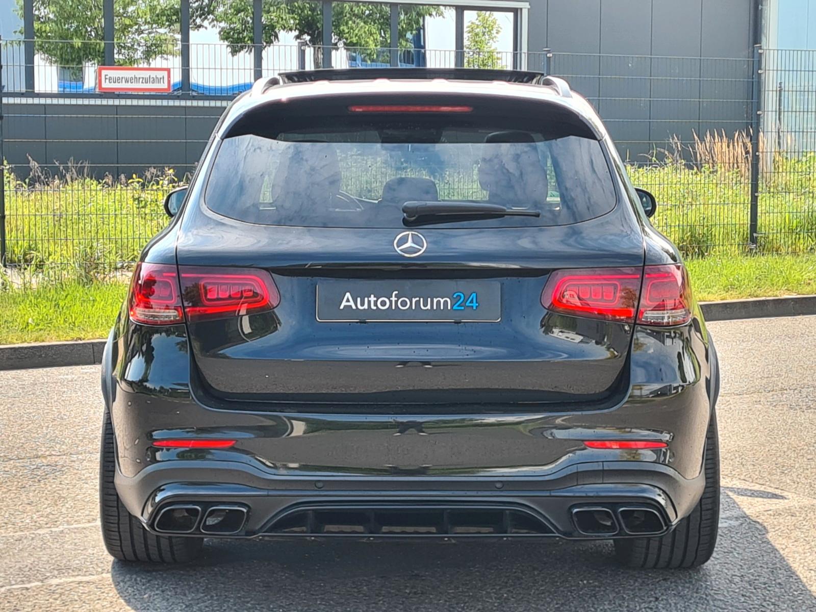 Mercedes-Benz GLC 63 AMG 4Matic*Autom.*Navi*Kamera*Panorama*
