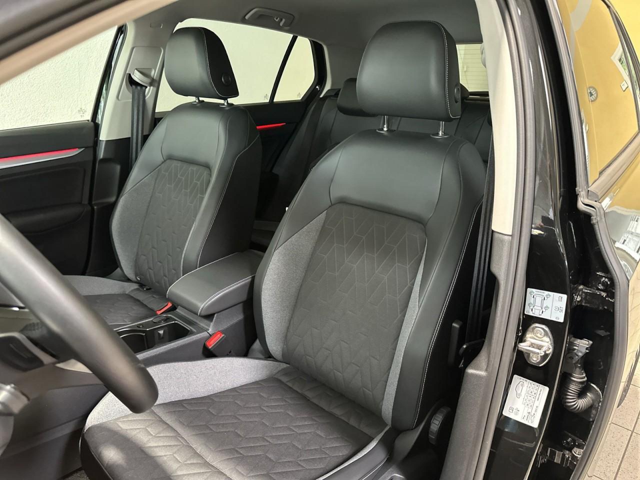 Volkswagen Golf VIII 1.5 eTSI GOAL OPF DSG+SHZ+BAA+USB+DAB+, миниатюра 5