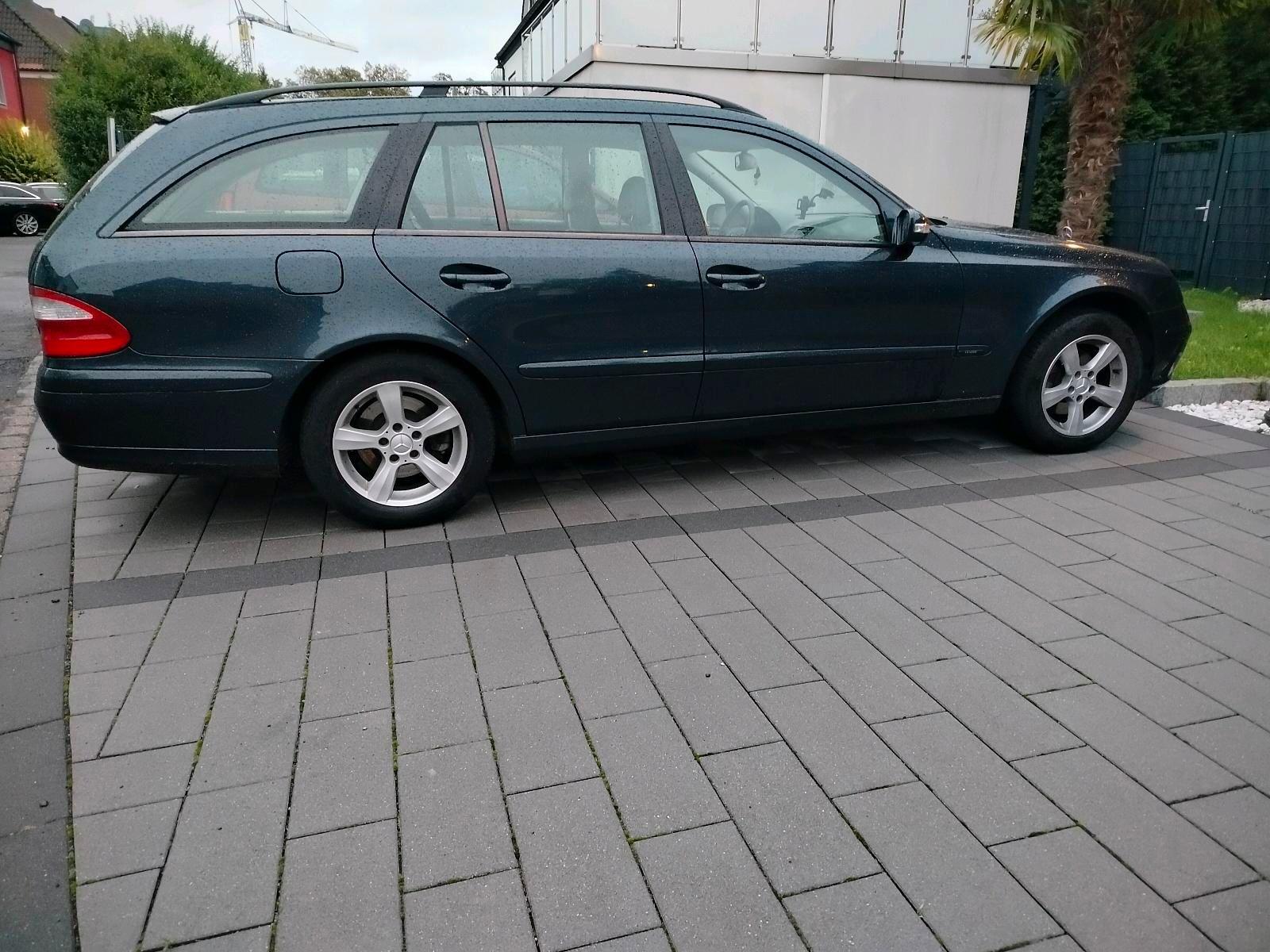 Mercedes-Benz E240 2005 — photo 5