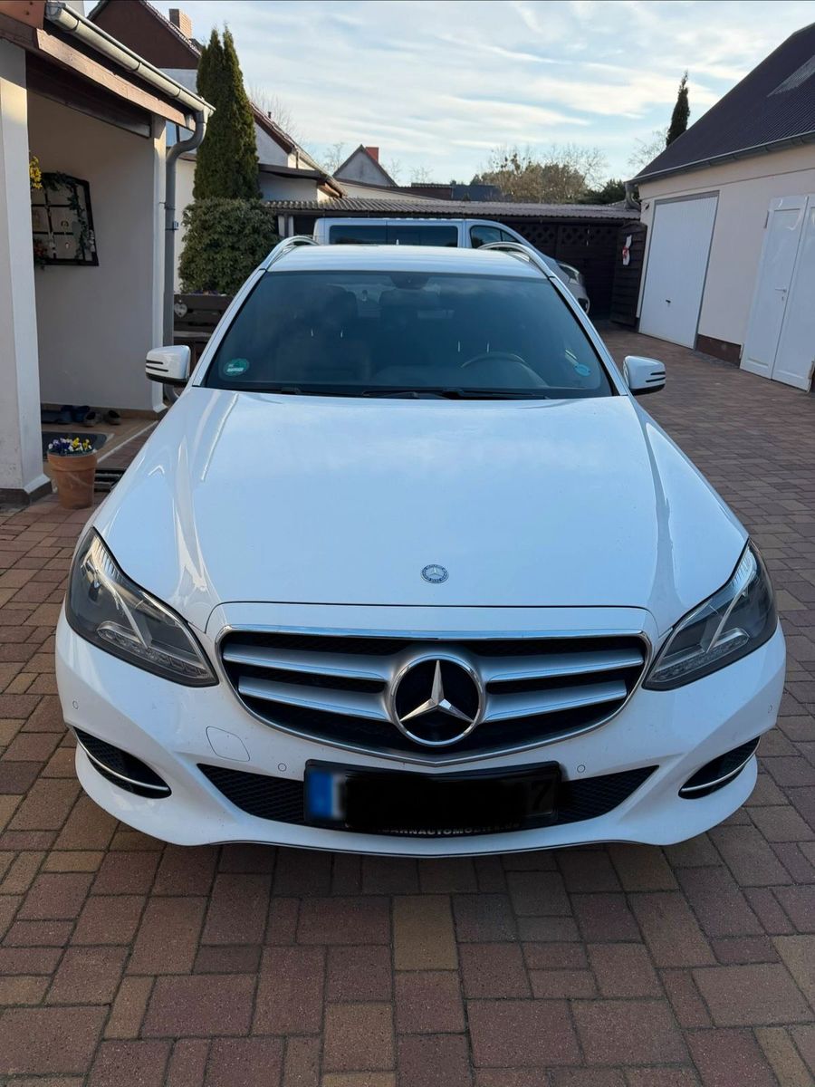 MERCEDES-BENZ Mercedes Benz E Klasse 220 Bluetec
