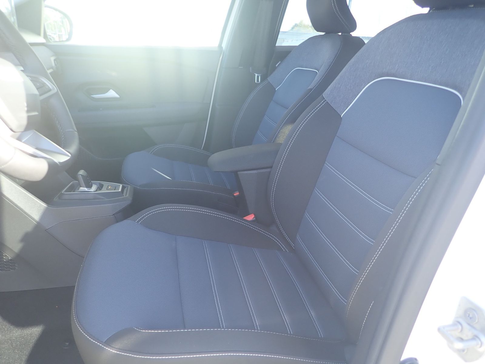 Fahrzeugabbildung Dacia Jogger Journey hybrid 155