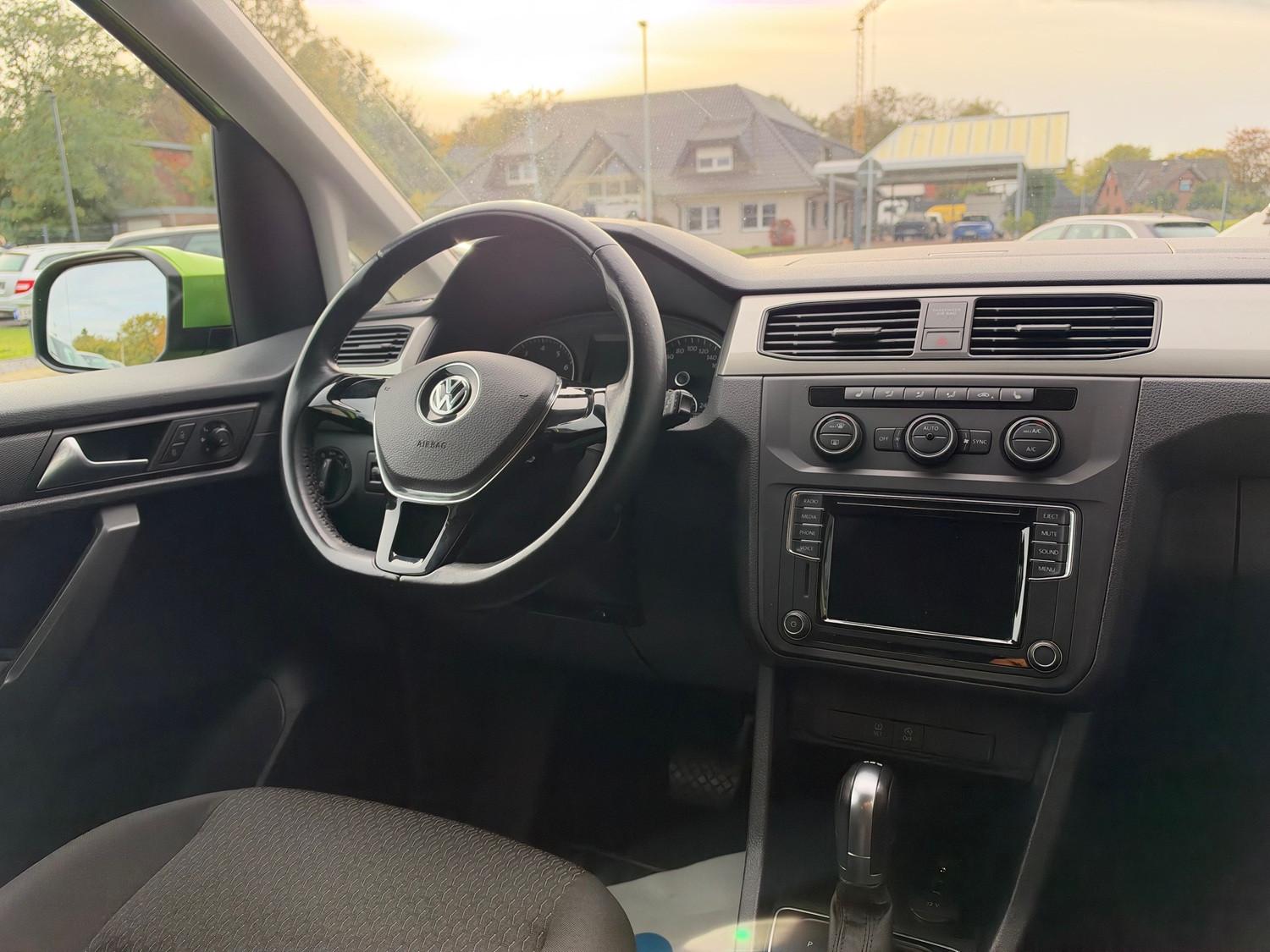 Volkswagen Caddy Trendline BMT BDC AHK LM 7-SITZER 2Hd!