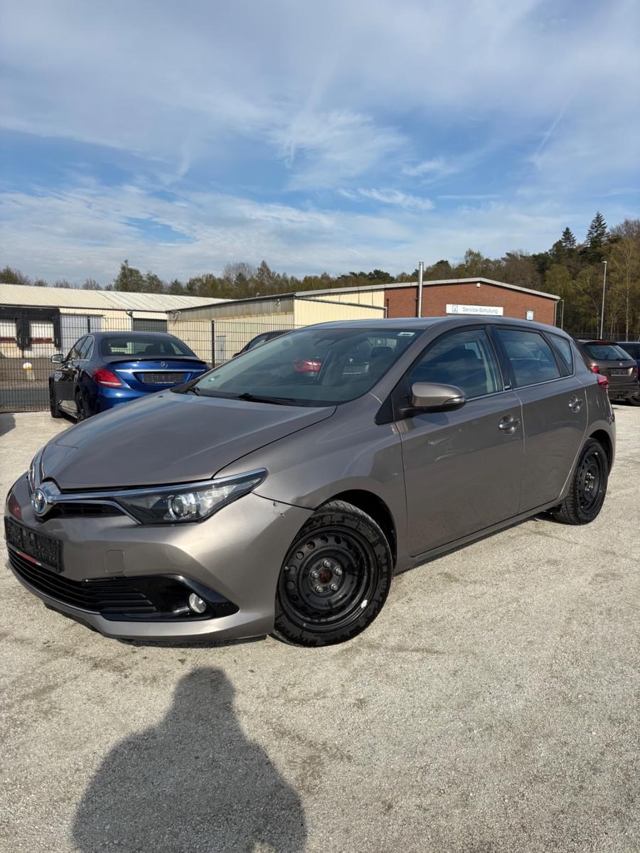 Toyota Auris Hybrid Edition-S