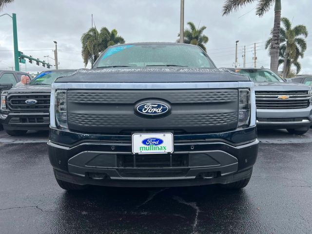 Ford F 150 Lightning Flash gr Batterie im Vorlauf