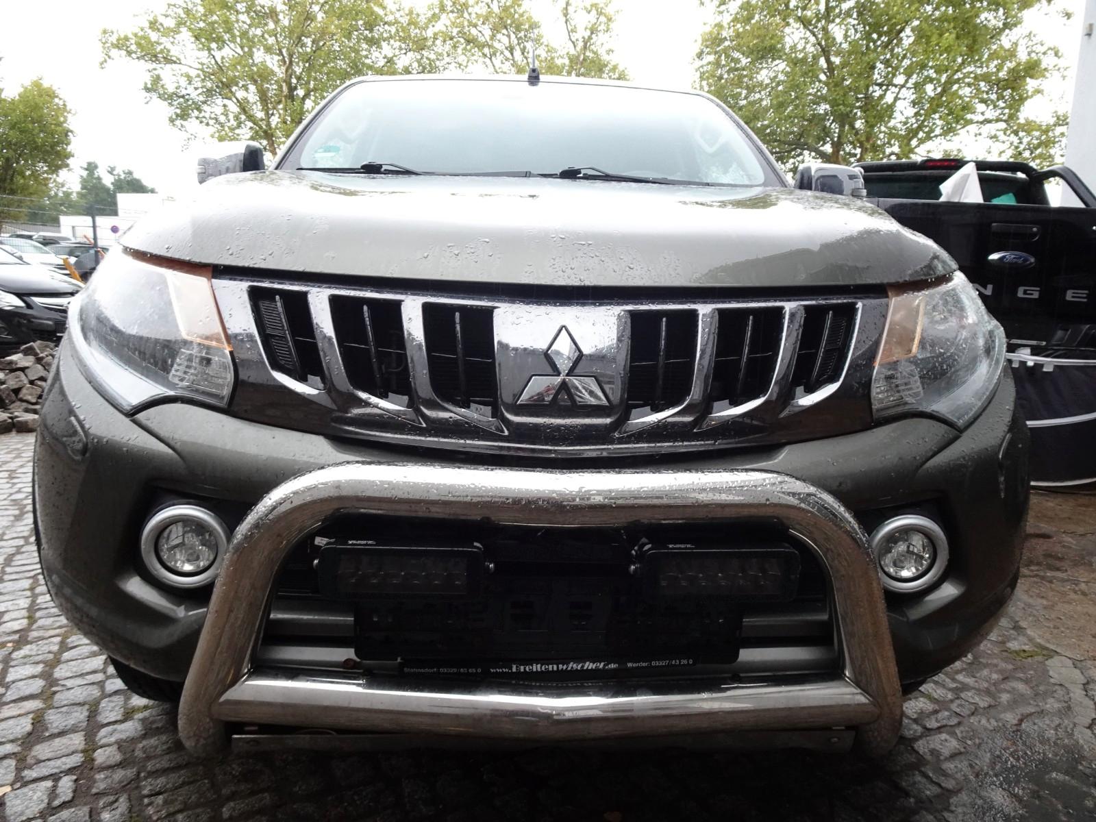 Mitsubishi L200 Plus Club Cab 4WD 133kW, KLIMATR-RCAM-AHK