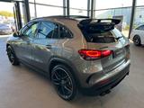 Mercedes-Benz Mercedes-AMG GLA 45 4M+ NIGHT PANO MULTIBEAM RF - graue Mercedes-Benz GLA 45 AMG