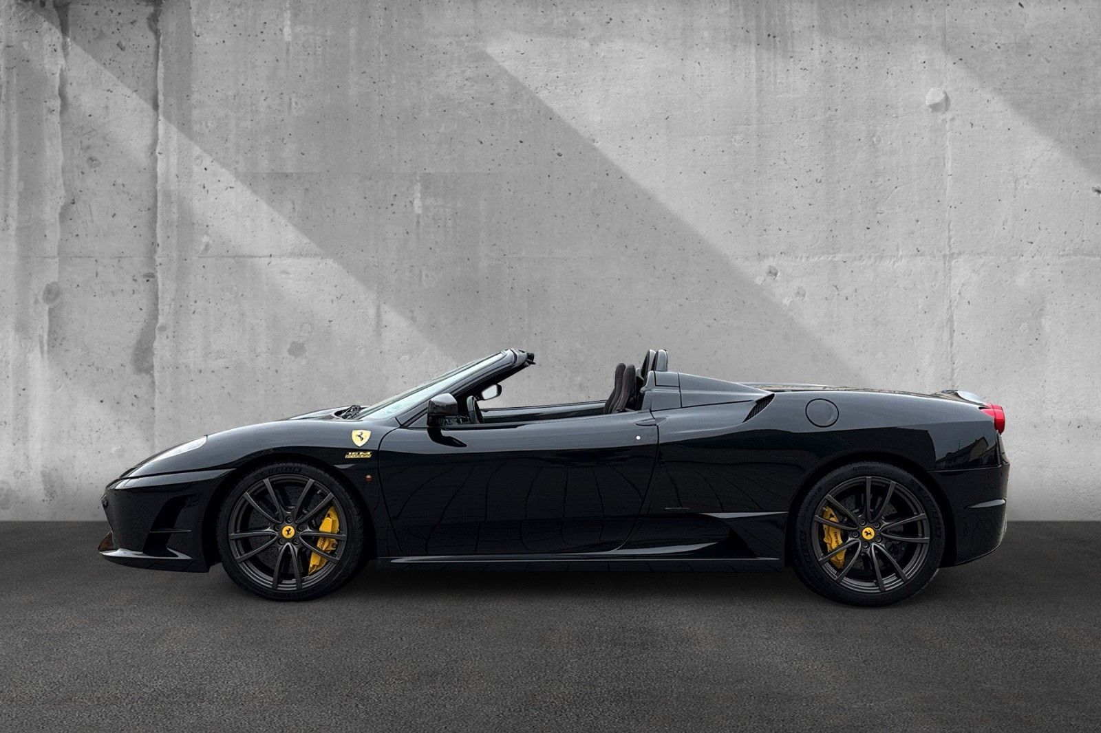Fahrzeugabbildung Ferrari 430 Scuderia Spider 16M*dt. Auto*1.Hd*FullCarbon