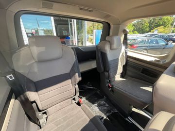 Volkswagen T7 Multivan - 7