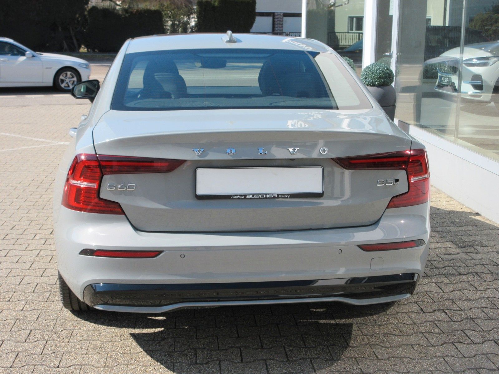 Fahrzeugabbildung Volvo S60 Lim. Ultimate Dark AWD
