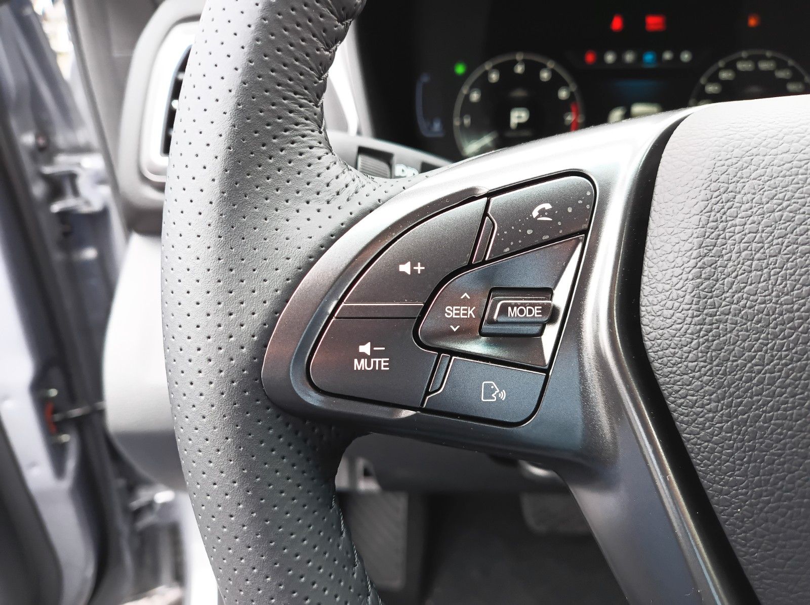 Fahrzeugabbildung KGM TIVOLI 1.5 NOMAD+AUTOMATIK+LM FELGEN+ANDROID++++