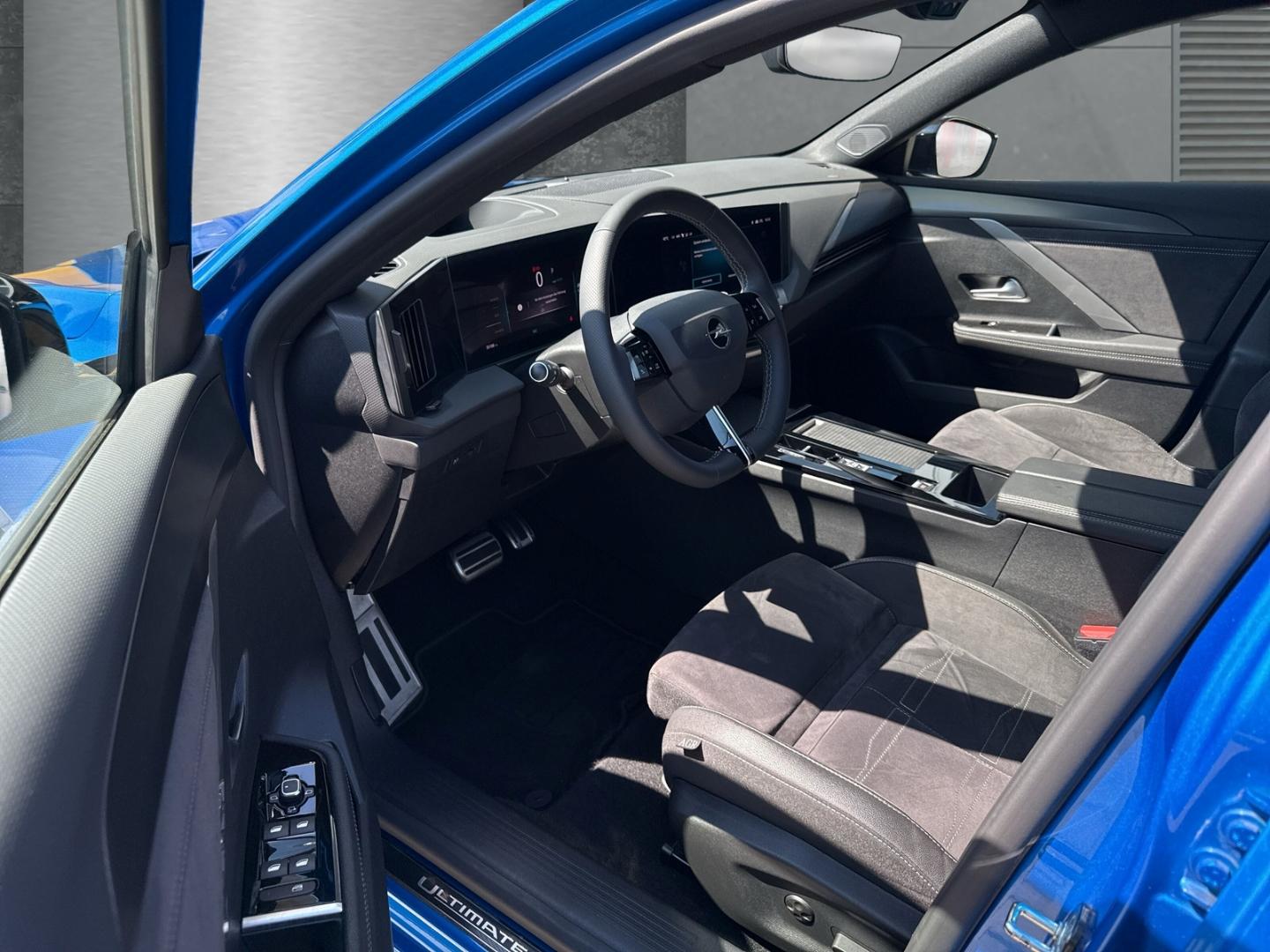 Opel Astra Electric GS El. Panodach Navi Digitales Co