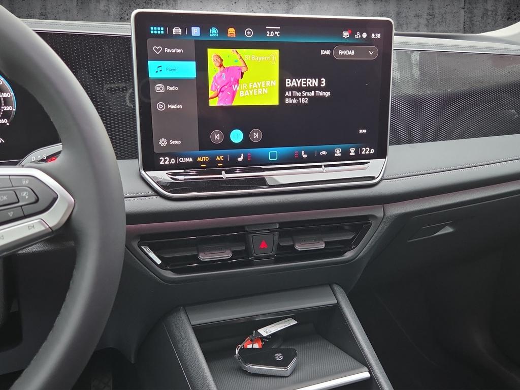 Volkswagen Tiguan 9