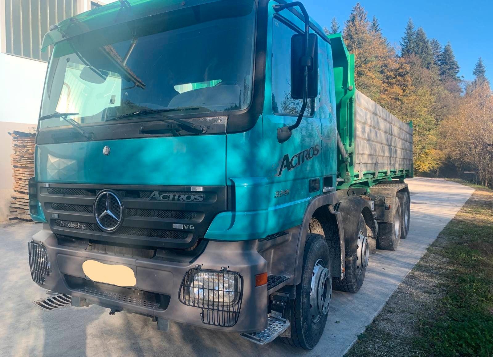 Mercedes-Benz ACTROS 3241 8x4 3 sided tipper - EPS