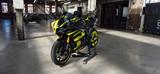 Yamaha R1 RN22 Two-Face neon/schwarz -{Einzelstück}- - YAMAHA MOTORRAD