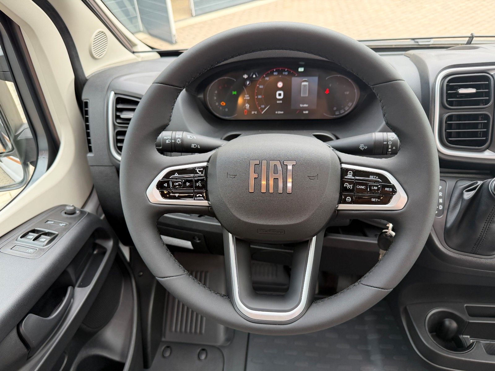 Fahrzeugabbildung Malibu Van diversity GT skyview 640 LE K