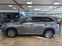 Mitsubishi Outlander PHEV 4WD | AHK