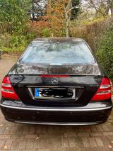 Mercedes-Benz E 500 (211) Limousine  - Mercedes-Benz E 500 in Hamburg