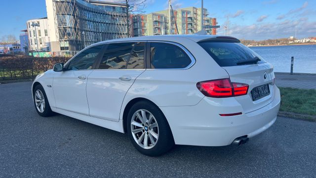 BMW 520 Baureihe 5 Touring 520 i VOLL NAVI AUTOMATIK