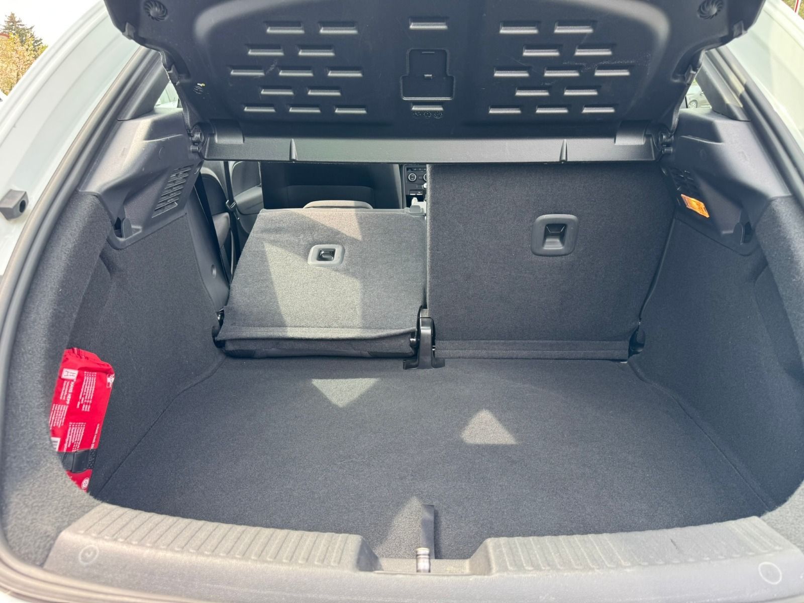 Fahrzeugabbildung Volkswagen Beetle 1.2 TSI 105PS 6-Gang*PDC*GRA*ALU*Allwette