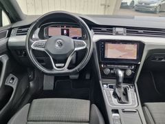 Fahrzeugabbildung Volkswagen Passat Variant Business 4Motion Navi Matrix 360°