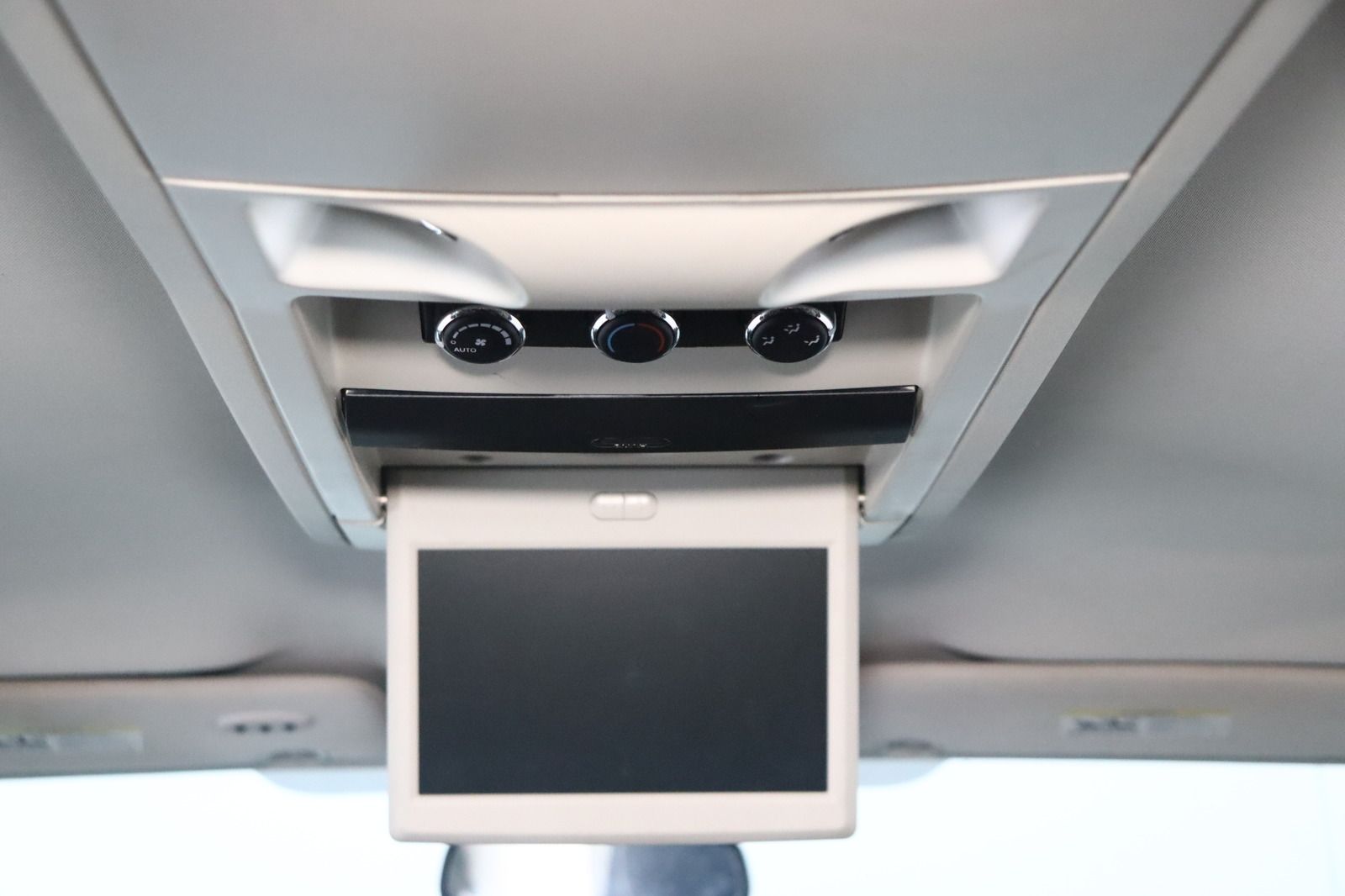 Fahrzeugabbildung Chrysler Grand Voyager Town & Country 3.6l *