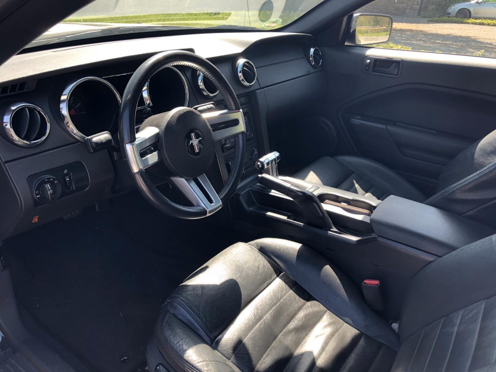 Ford Mustang Premium 4.0 V6