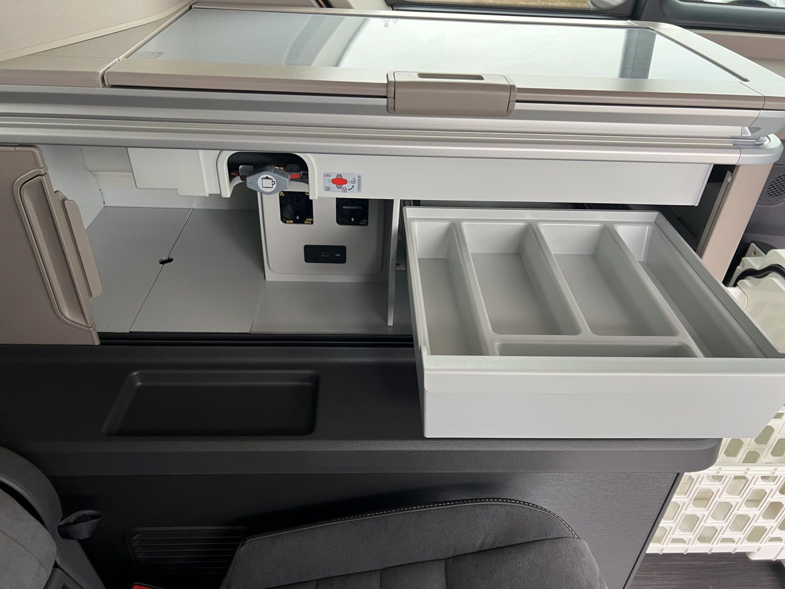 Fahrzeugabbildung Volkswagen T7 California Ocean TDI 7-DSG NAVI STANDH. DCC R