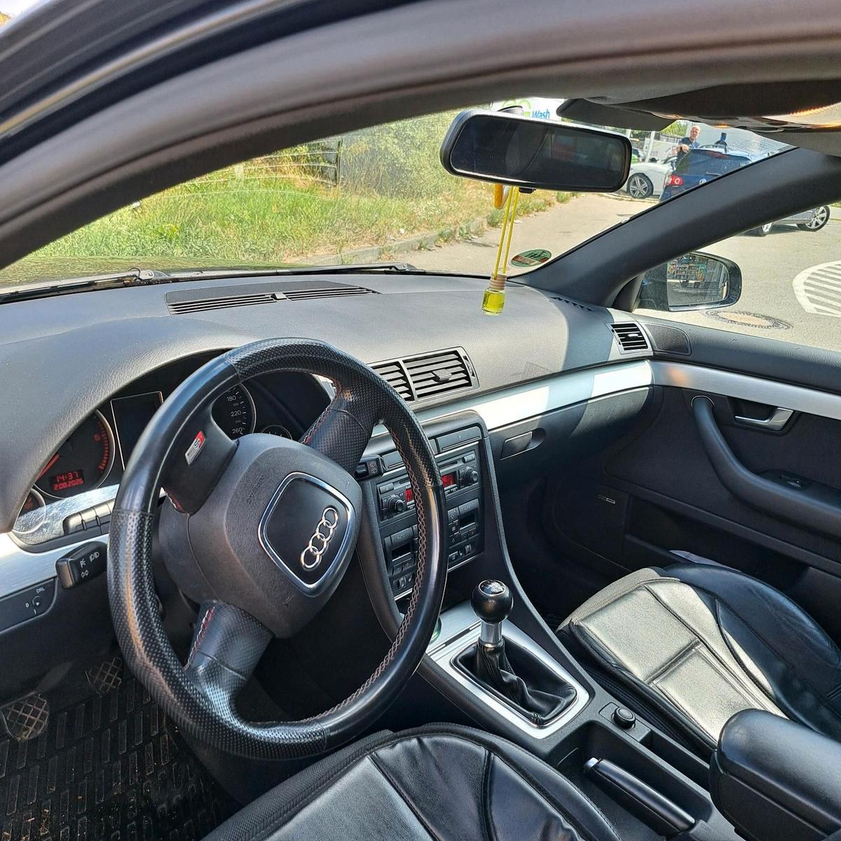 Audi A4 2005 — photo 10
