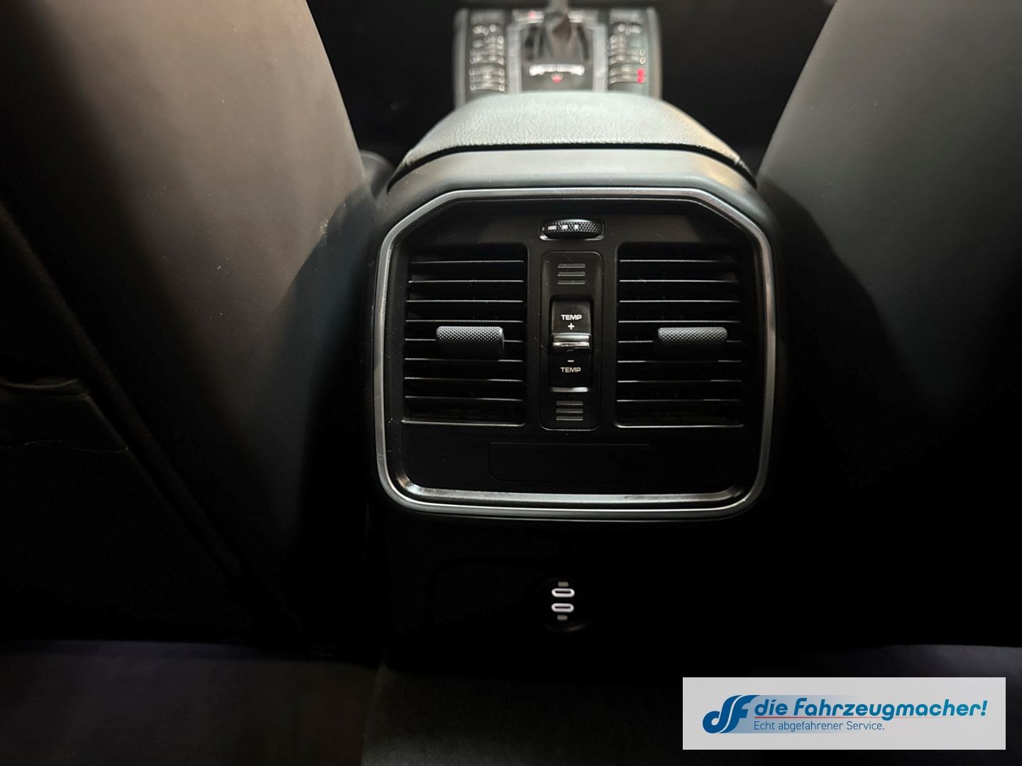 Fahrzeugabbildung Porsche Macan S El. Panodach Navi Memory Sitze Soundsyst