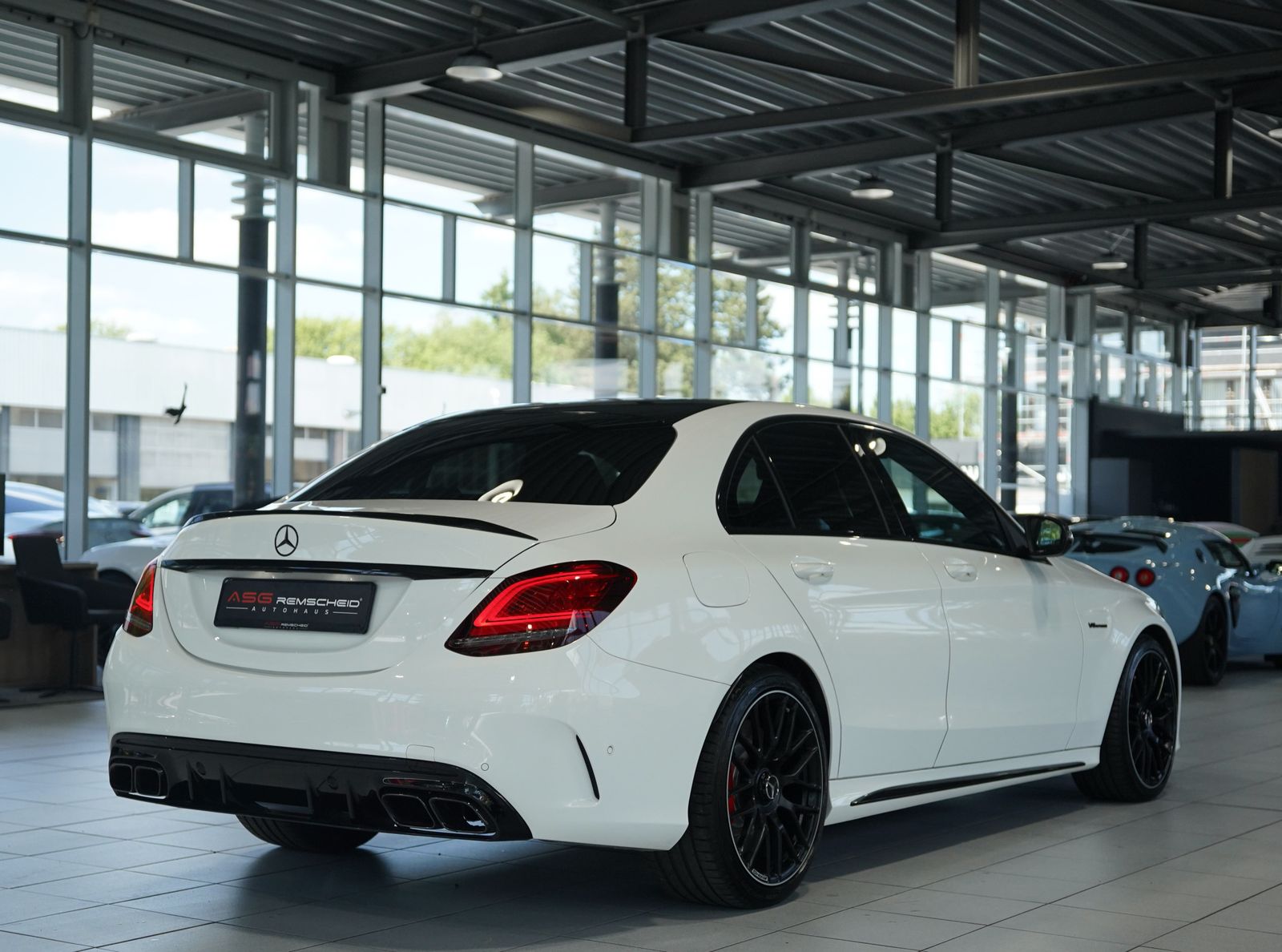 Mercedes Benz C 63 Amg