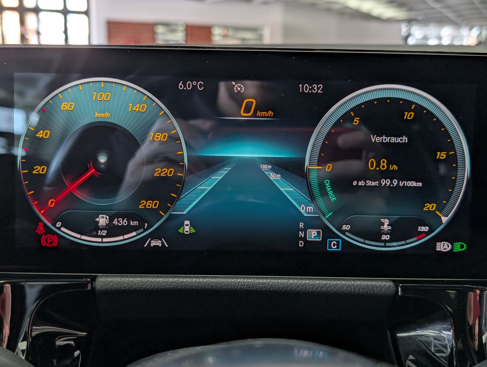 Fahrzeugabbildung Mercedes-Benz GLA 200 d AMG NIGHT PANO ALCANTARA MULTIBEAM 19"