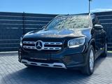 Mercedes-Benz GLB 250 4M*AUTOMATIK*MBUX*PDC*STHZ*AHK* - gebrauchte Mercedes-Benz GLB 250 aus dem Jahr 2022