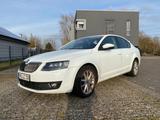 Skoda Octavia 1.6 TDI Style Style - Skoda Octavia mit Diesel-Antrieb: Limousine, 1.6