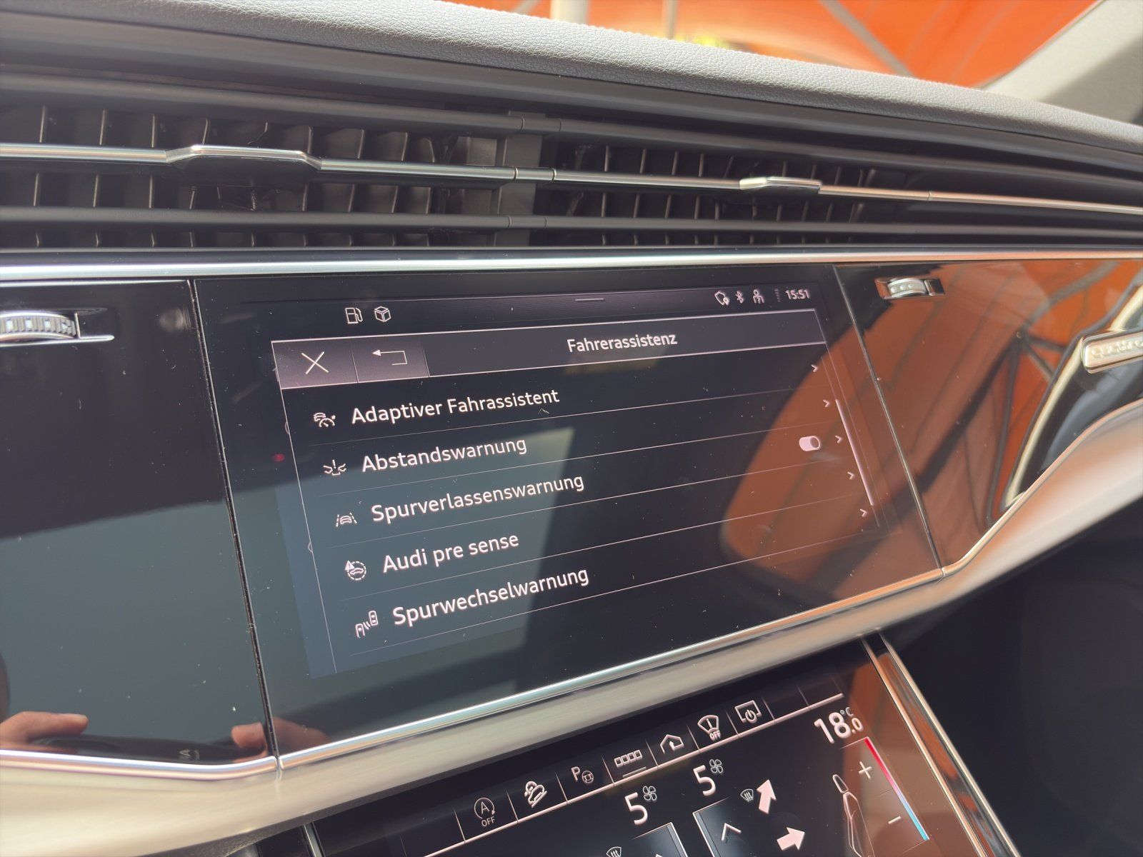 Fahrzeugabbildung Audi Q7 50 3.0 TDI quattro S-line+/PANO/AHK/KAMERA/7S