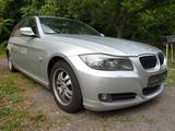 BMW 320d xDrive touring PANO STANDH LEDER XENON AHK - BMW 320 aus 2009: Kombi, 320d